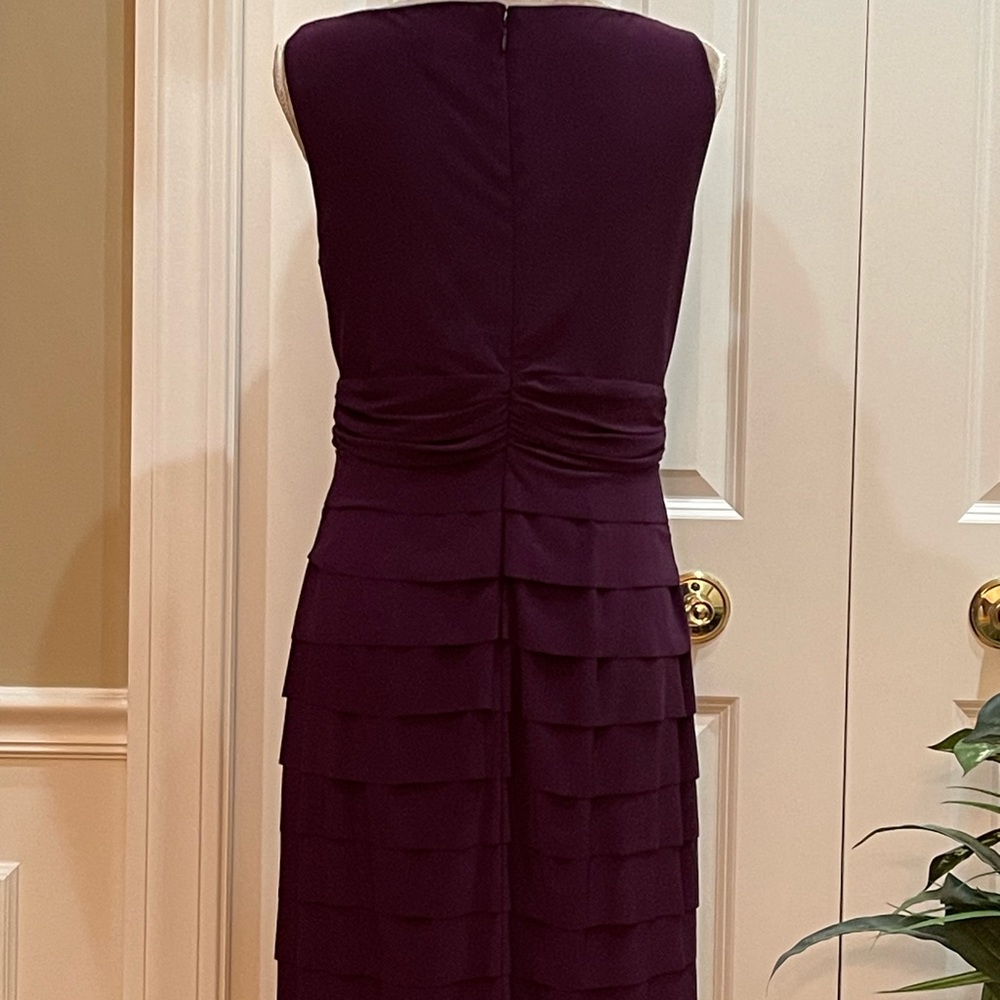 Dress - Picture 5 of 5